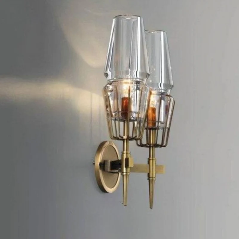 Applique Murale Rétro en Verre et Bronze Doré – Charme Cristallin