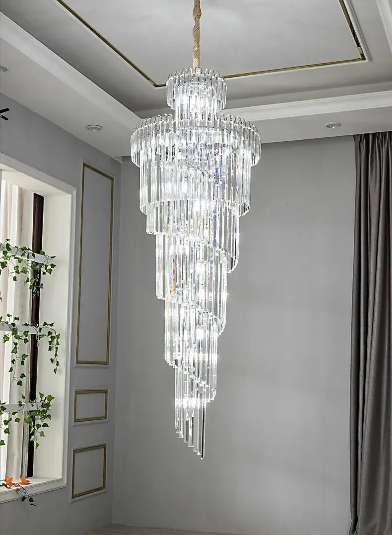 Grand lustre en verre pour hauts plafonds