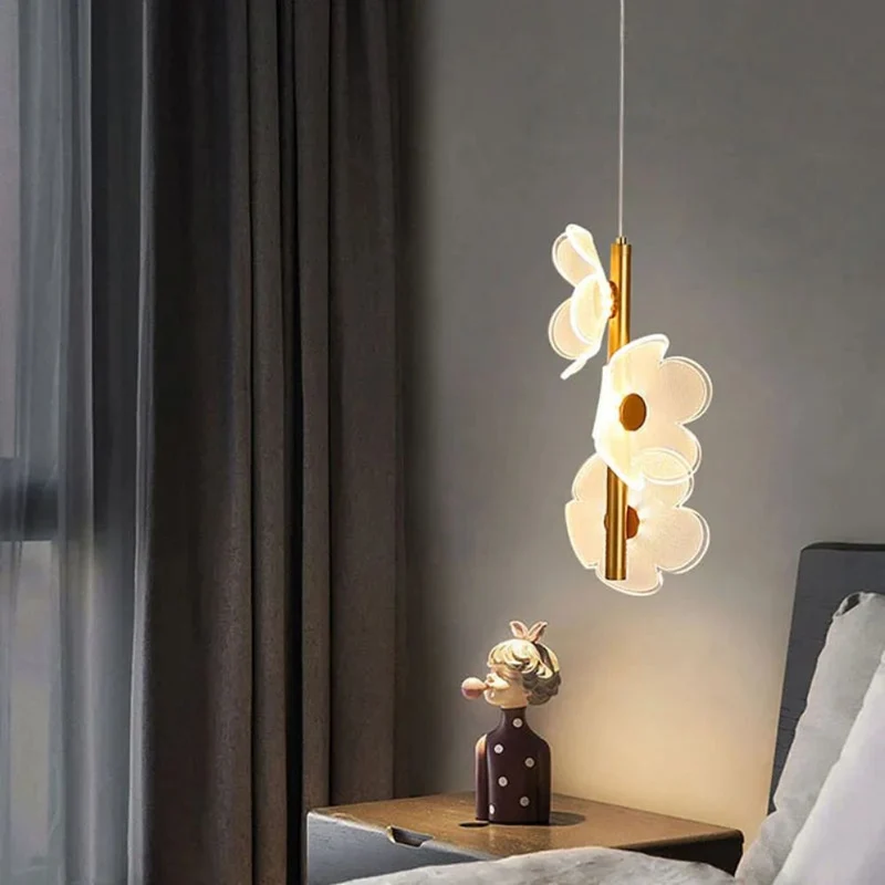 Suspension Feuille Dorée Florale en Verre – Ambiance Féérique et Douce
