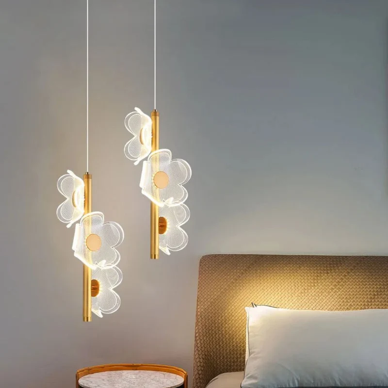 Suspension Feuille Dorée Florale en Verre – Ambiance Féérique et Douce