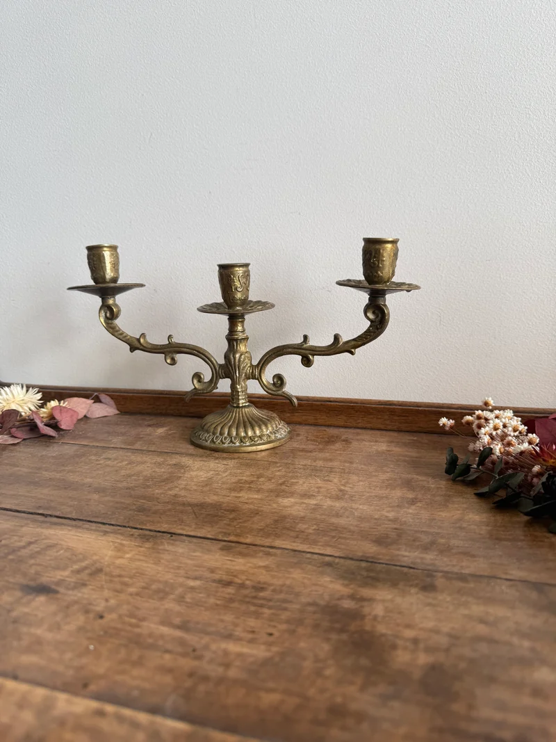 Chandelier à trois tête en laiton