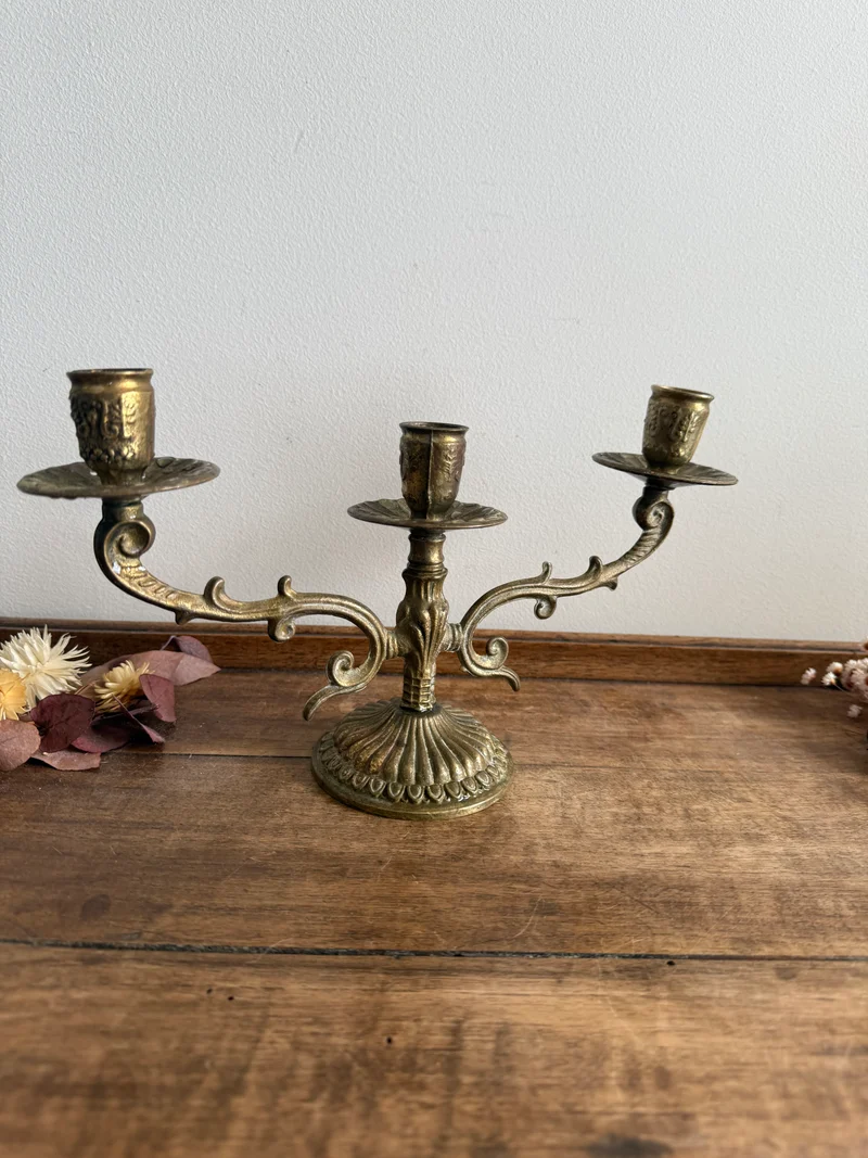 Chandelier à trois tête en laiton