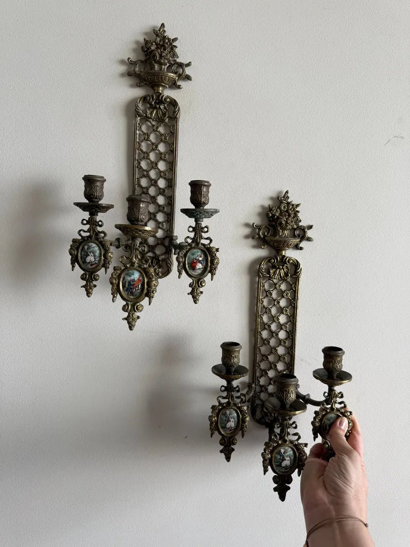 Bougeoirs appliques murale en bronze métal doré trois candélabres