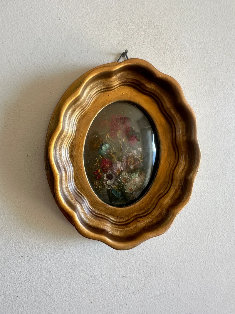 Peintures à l'huile dans cadre en bois doré épais