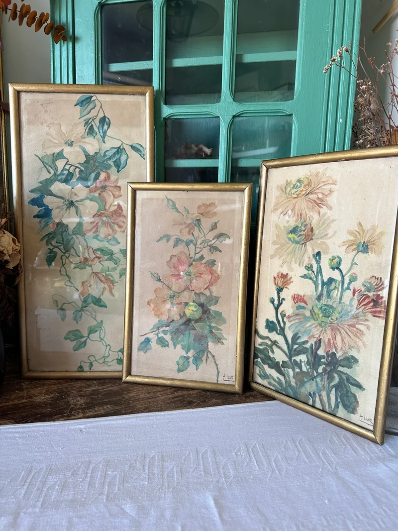 Aquarelles signées encadrement en bois doré années 30