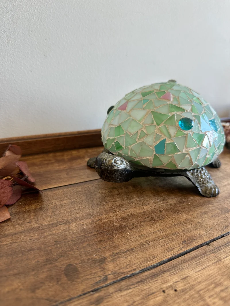 Lampe de table Tortue mosaïque façon Tiffany's