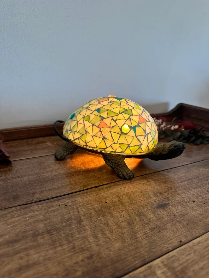 Lampe de table Tortue mosaïque façon Tiffany's