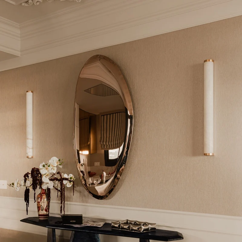 United Alabaster Slim WS Wall Lamp