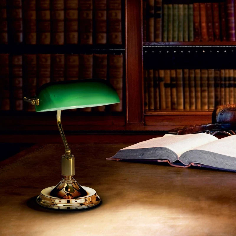 Lampe de bureau LAWYER laiton : style chic pour votre espace de travail