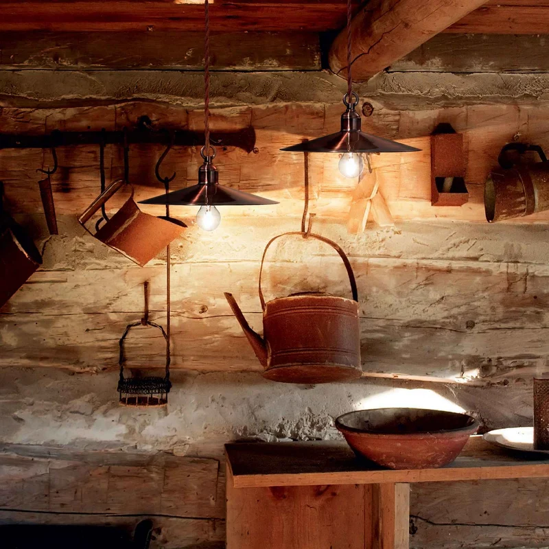 Luminaire CANTINA cuivre: suspendez l'élégance à votre plafond.