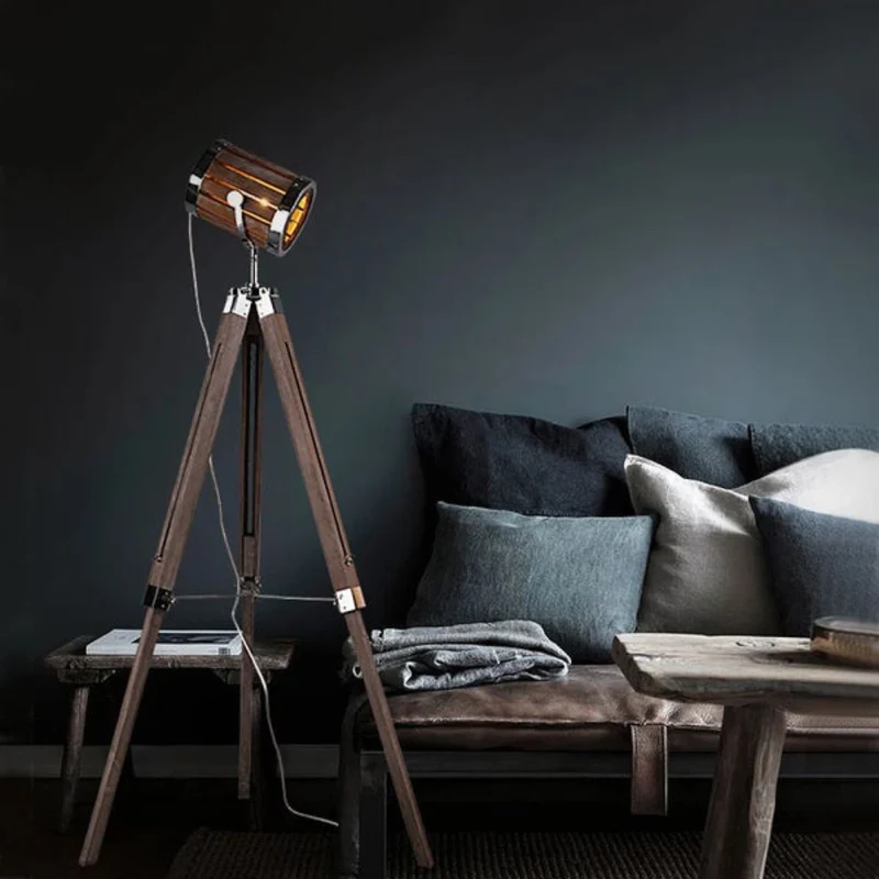 Lampadaire Style Industriel en Bois – Trépied Vintage, Air Hollywood