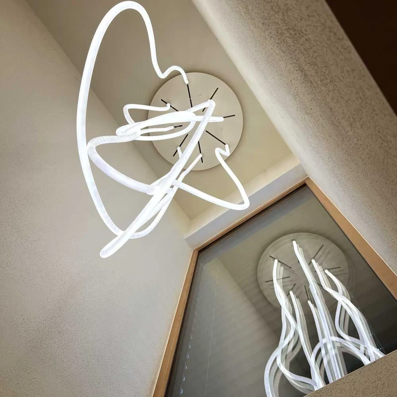 s.luce Arion organische Flex LED Hängelampe Licht-Schlauch Warmweiß