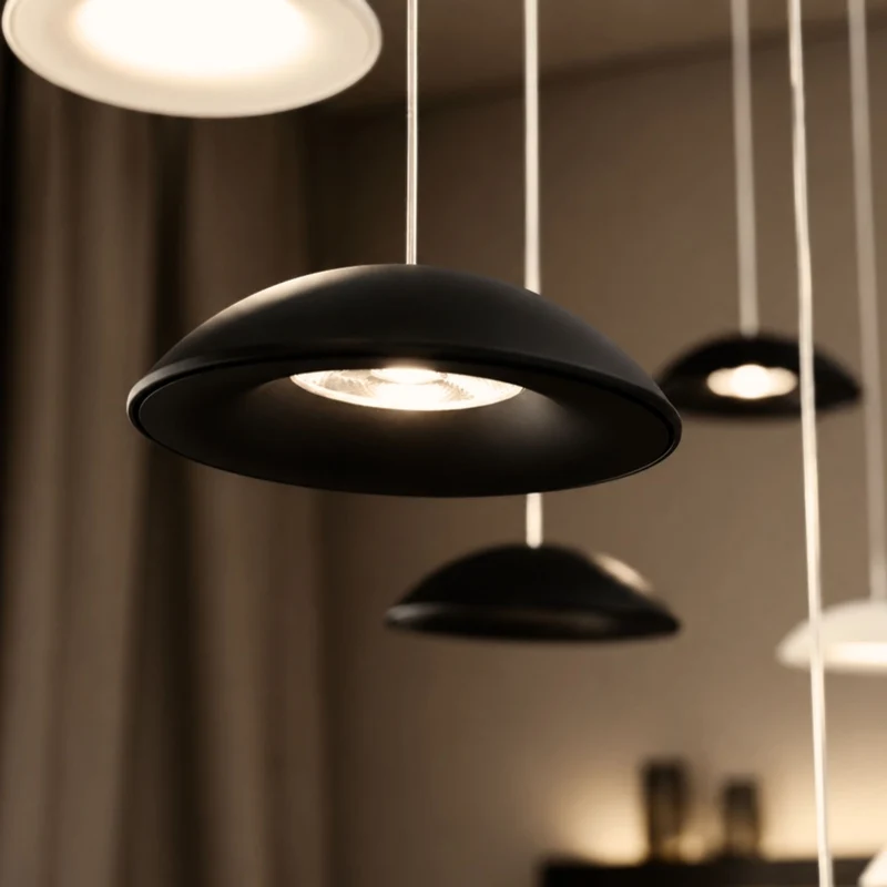 s.luce Santa Air LED Esszimmer-Pendelleuchte 8-flammig Ø 80cm Baldachin