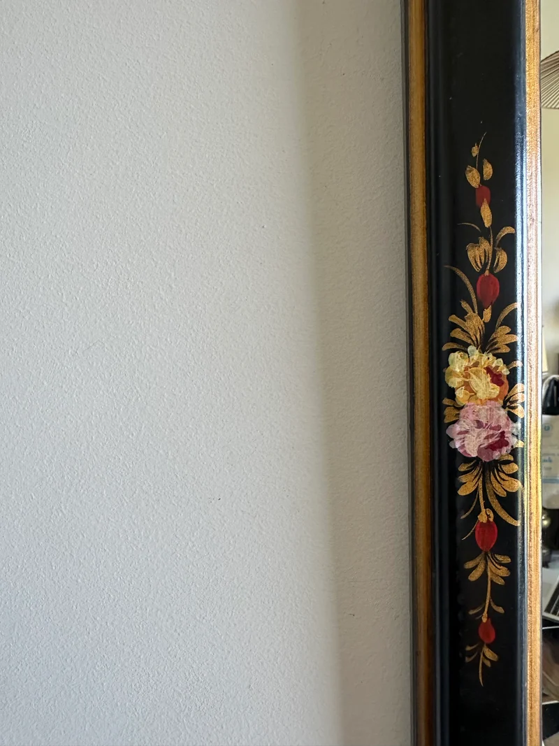 Miroir rectangulaire en bois laqué décoré à la main