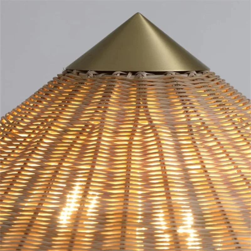 Lampadaire Bohème en Rotin ou Tissu – Chapeau Pointu, 2 Styles