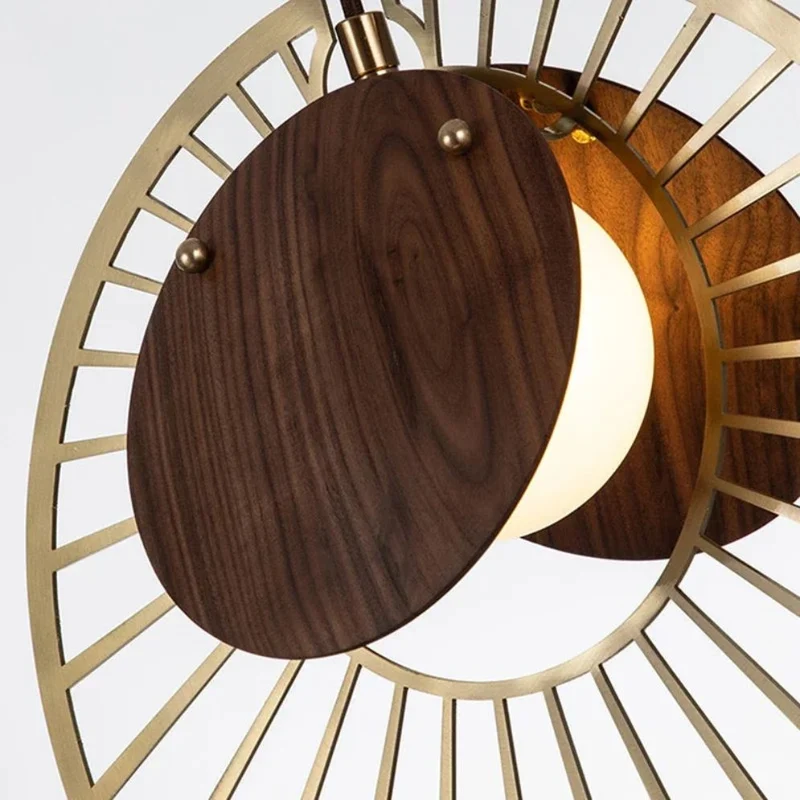 Lustre Salon Bois et Métal Doré – Ambiance Feutrée pour Couloir
