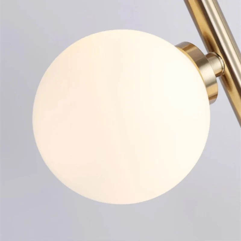 Lampadaire Or à Cascade de Sphères – Verre Dépoli, 9 Boules Lumineuses