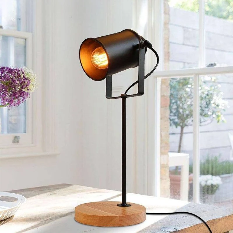 Lampe de Bureau ou Chevet avec Pied en Bois et Lampe en Métal