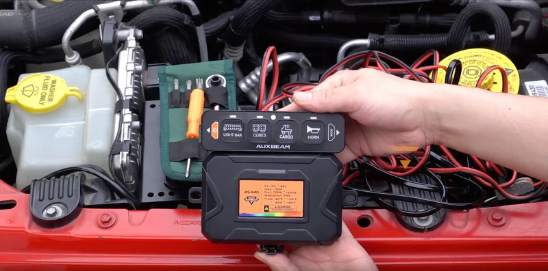 Panneau de commande Auxbeam 4 voies / Slimline