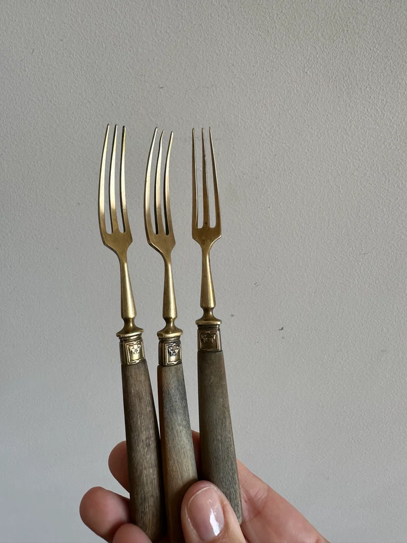 Fourchette à dessert en vermeil et corne