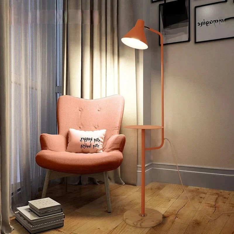 Lampe Lampadaire avec Table Intégrée – 4 Coloris, 1,50m de Haut