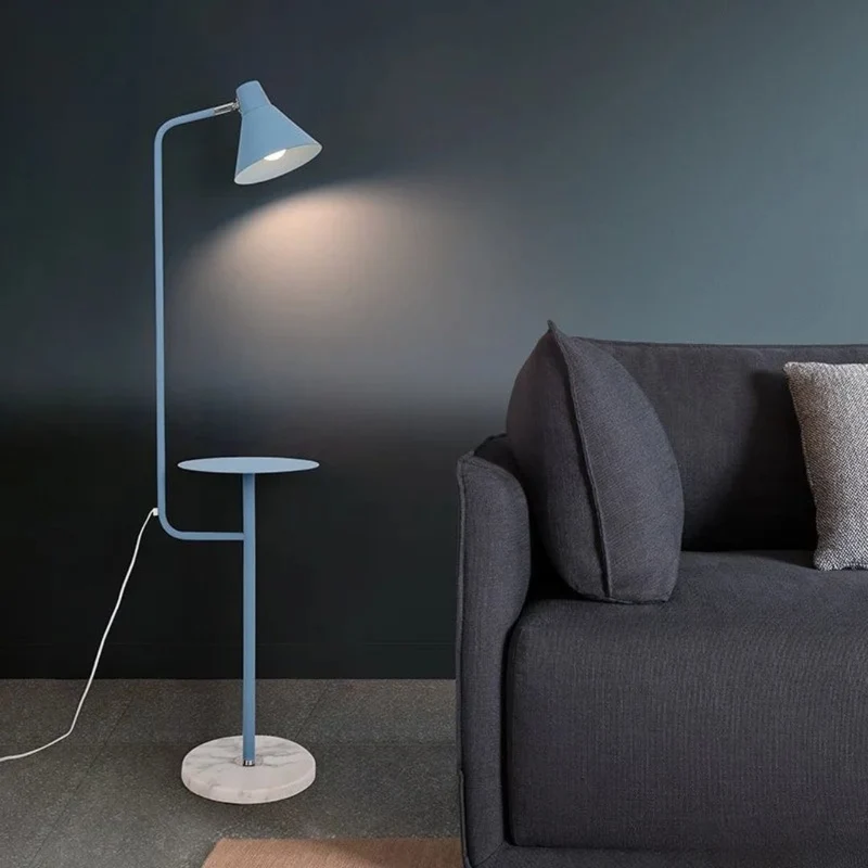 Lampe Lampadaire avec Table Intégrée – 4 Coloris, 1,50m de Haut