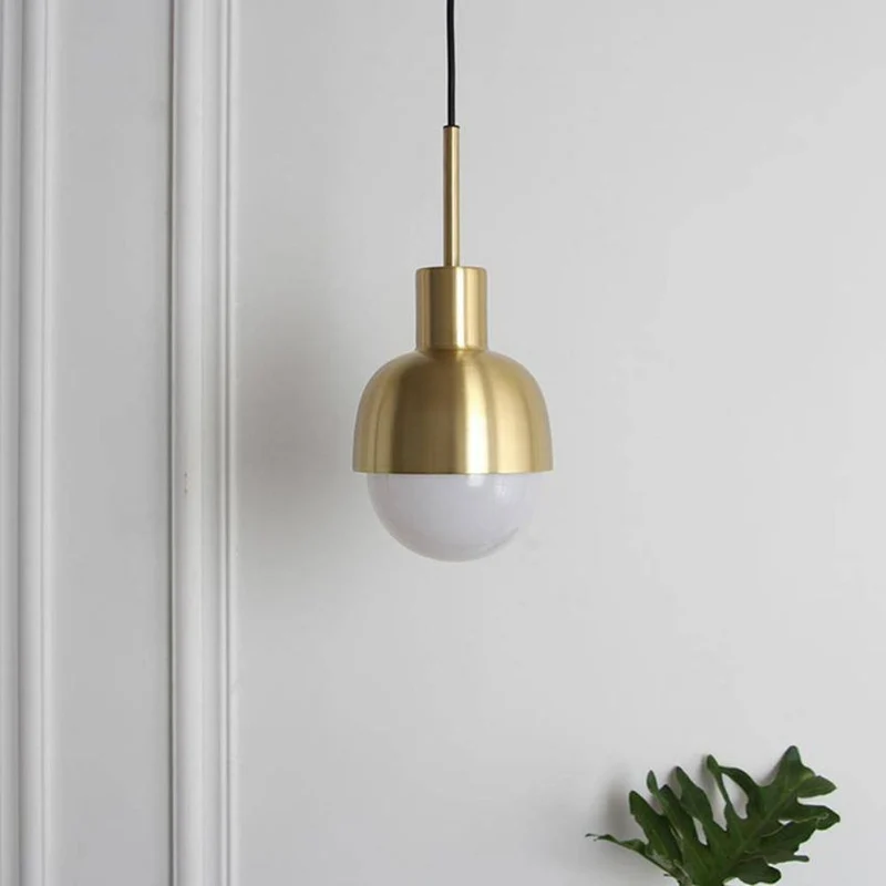 Suspension Opaline Dorée en Cloche – Bicolore Chic pour Salon ou Chambre