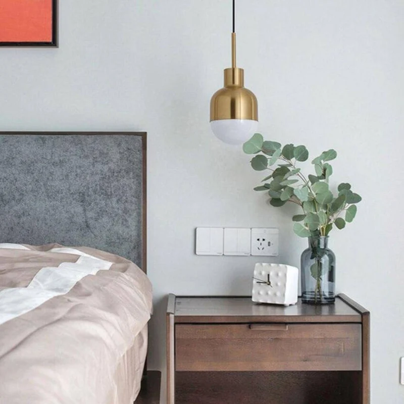 Suspension Opaline Dorée en Cloche – Bicolore Chic pour Salon ou Chambre