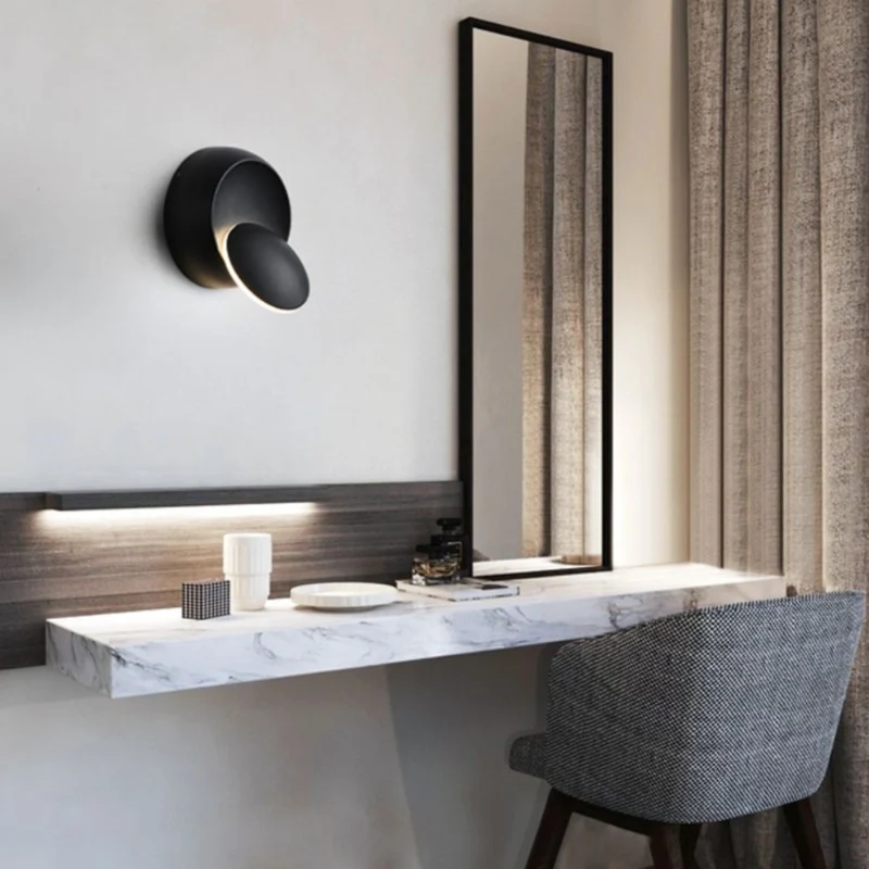 Applique Murale Ronde Eclipse Dorée – Halo Lumineux Luxueux
