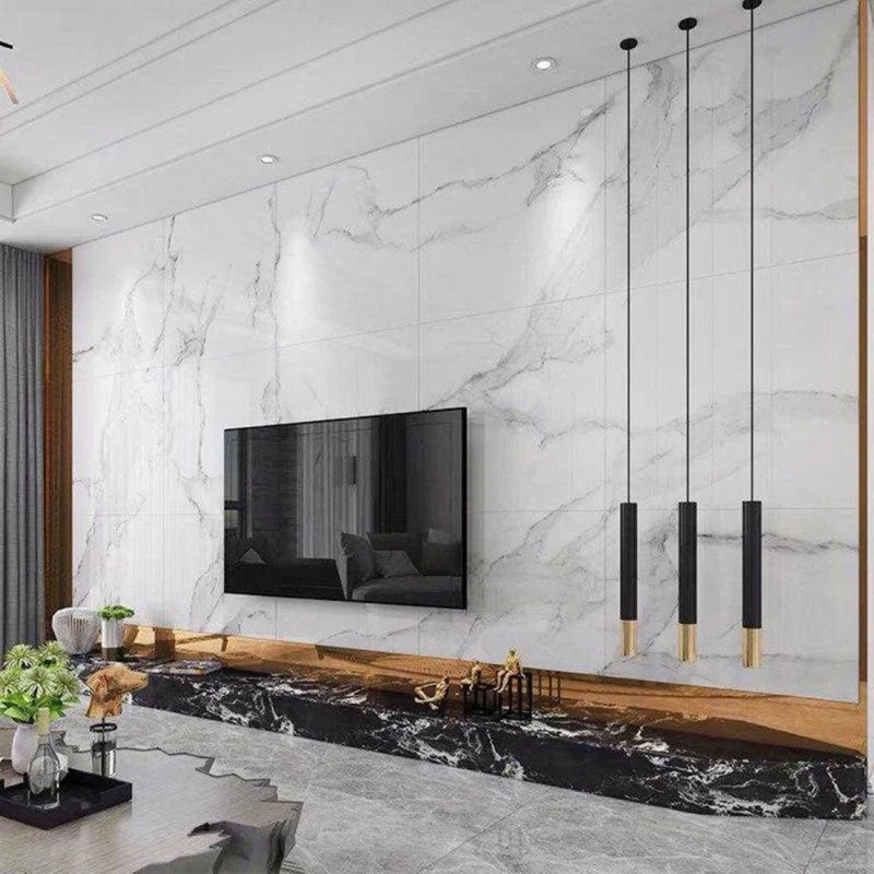 Suspension Large Tubulaire Noir et Or – Idéale pour Plafond Haut