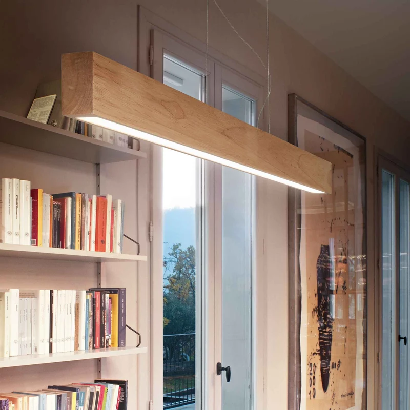 Luminaire suspendu en bois naturel pour une ambiance authentique