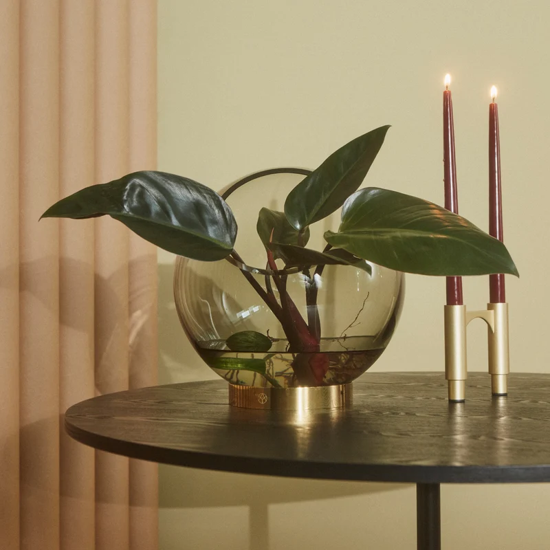 AYTM Globe Vase