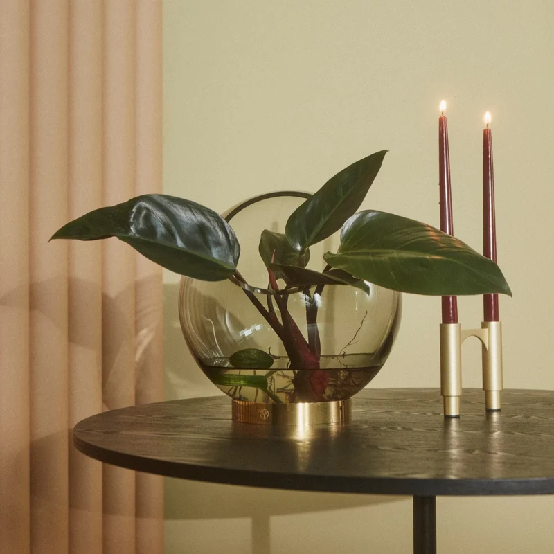 AYTM Globe Vase
