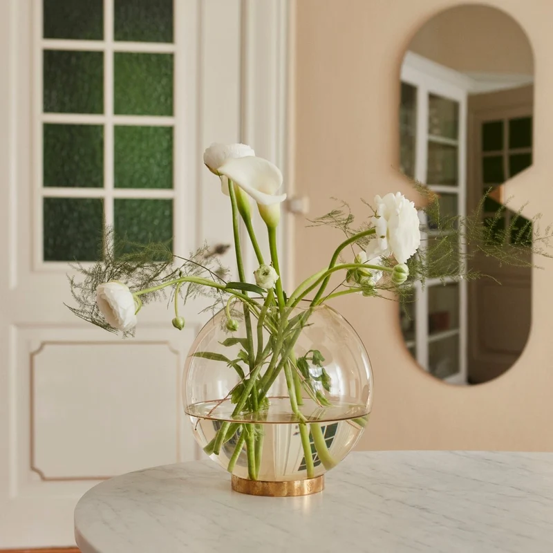 AYTM Globe Vase