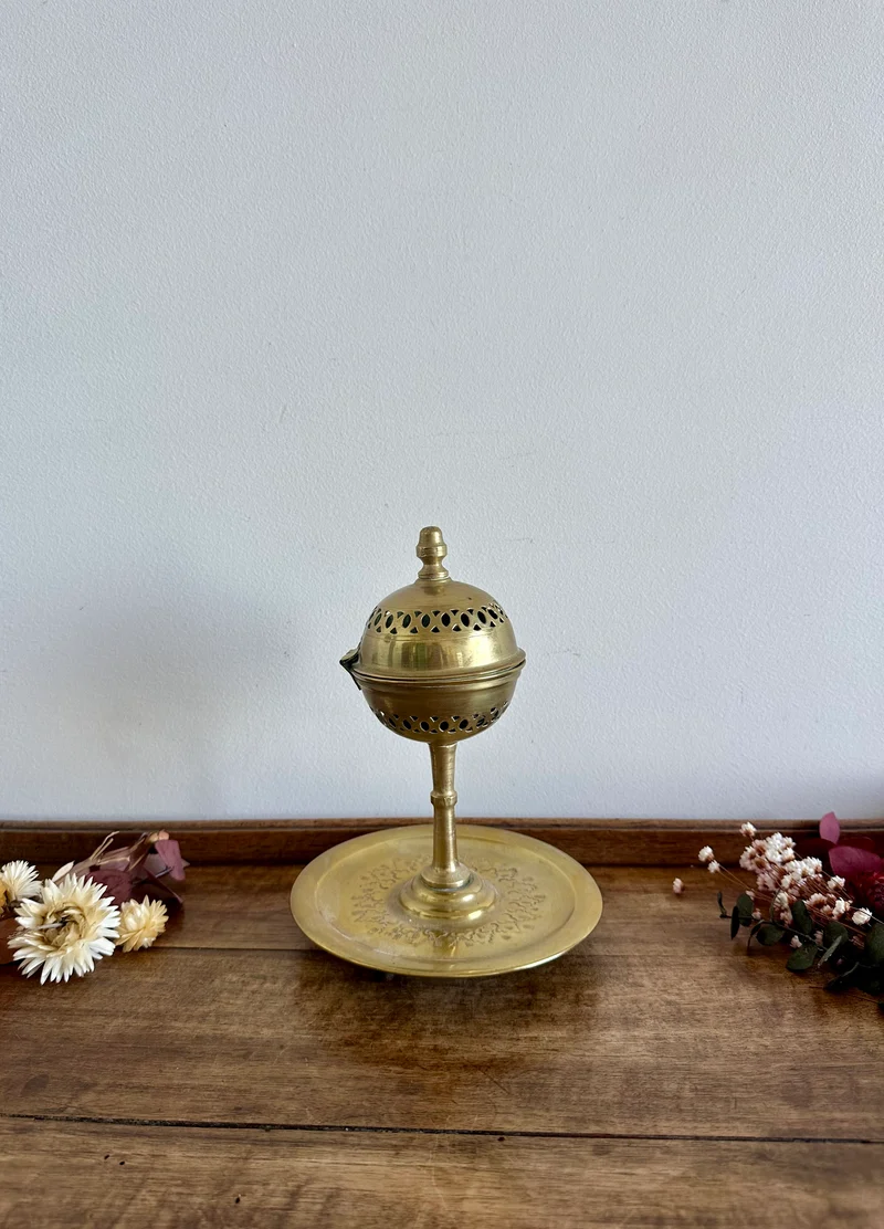 Brûleur d'encens en laiton oriental