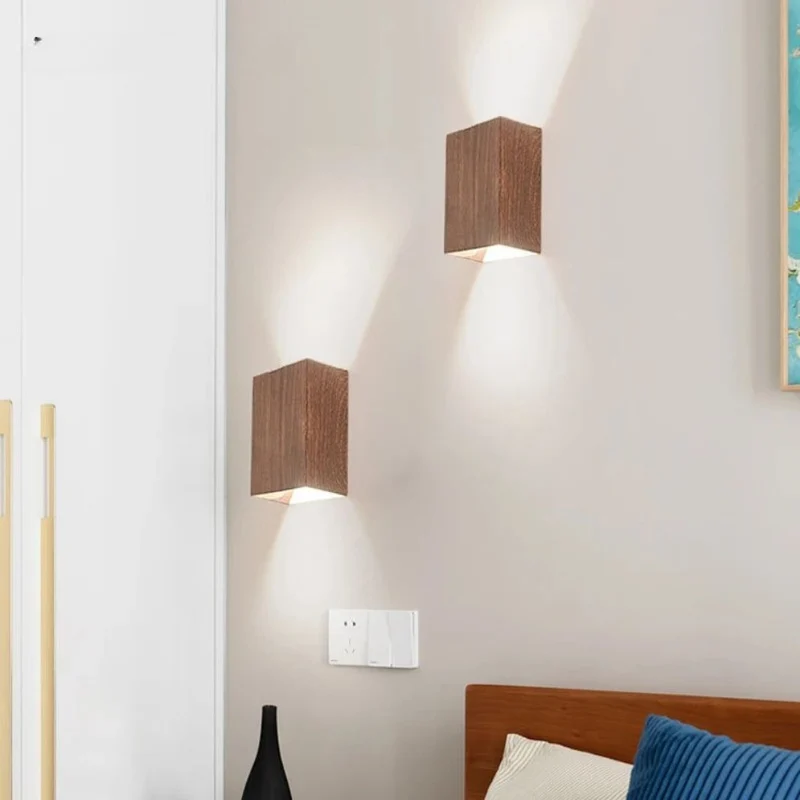Applique Murale en Bois Naturel Cubique – Ambiance Authentique