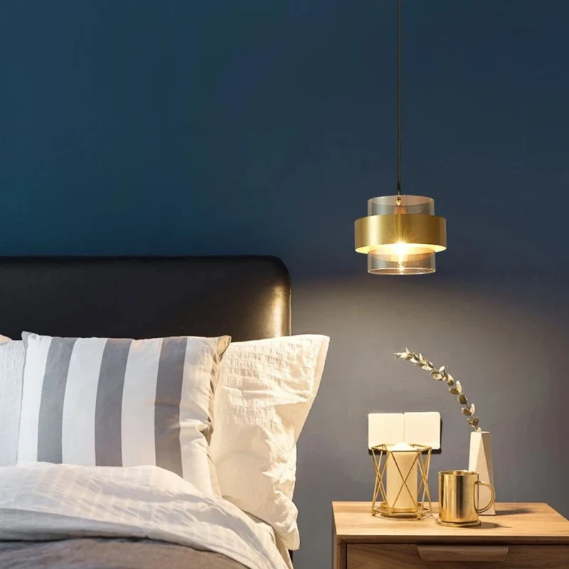 Suspension Laiton Doré et Verre Ambré – Design Industriel Chic pour Îlot
