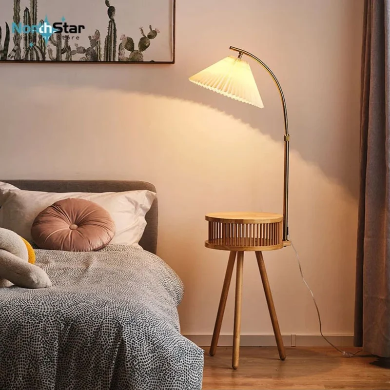Lampadaire Tablette en Bois de Noyer – Table d'Appoint Intégrée