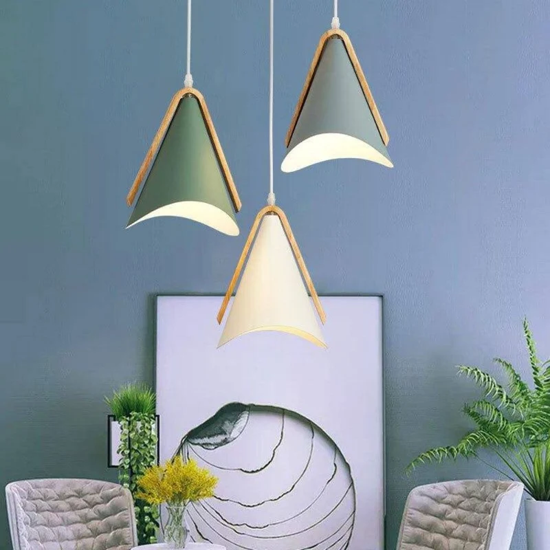 Suspension Chapeau en Bois et Aluminium – 3 Coloris Nordiques au Choix