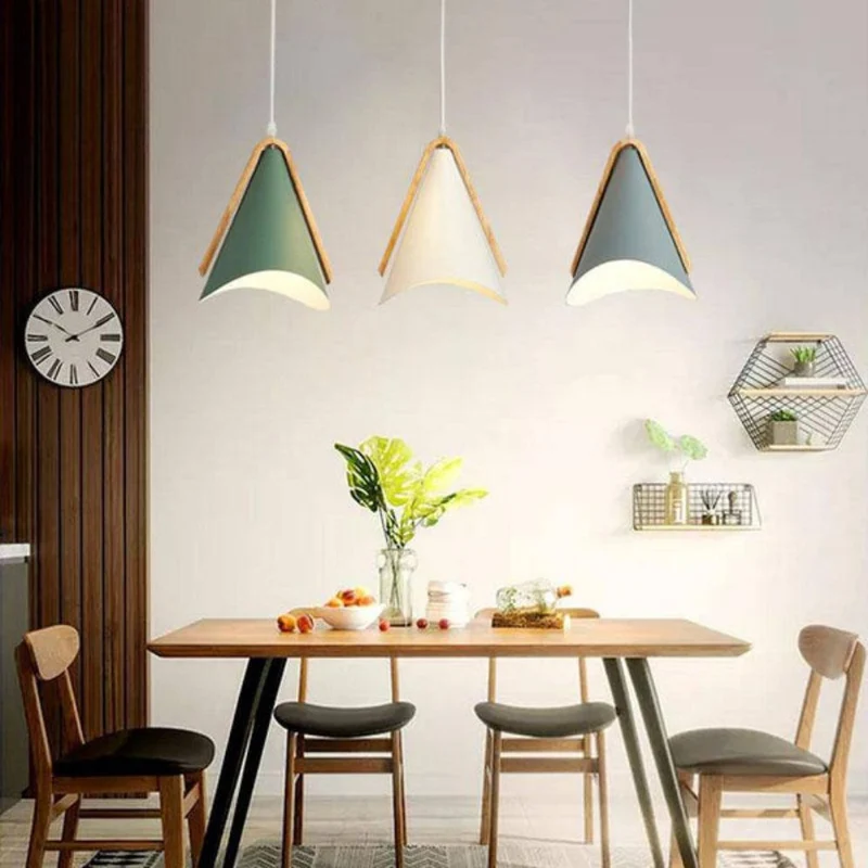 Suspension Chapeau en Bois et Aluminium – 3 Coloris Nordiques au Choix