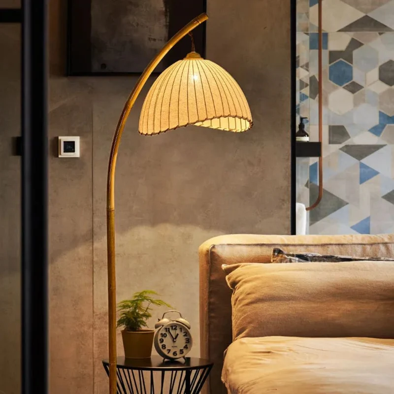 Lampe sur Pied Bureau en Bambou et Marbre – Ambiance Feutrée Naturelle