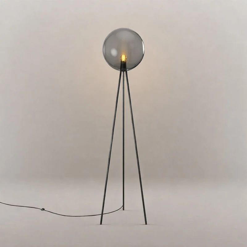 s.luce Dreibein-Stehleuchte Orb Tripod 160cm mit Glaskugel