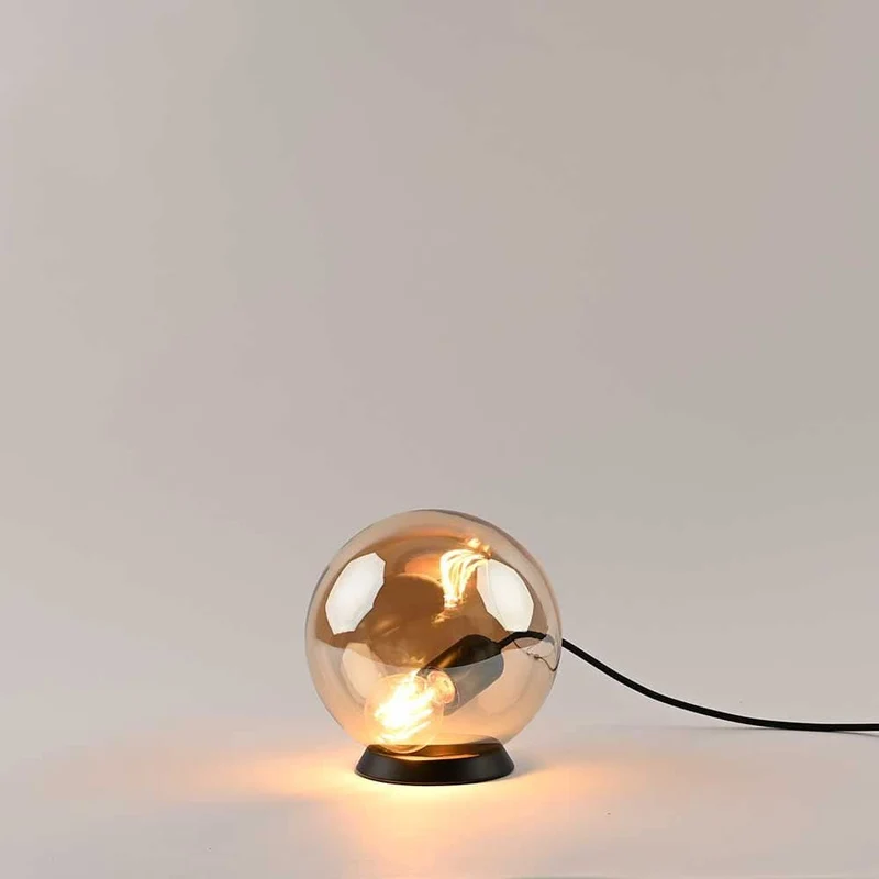 s.luce Orb Glaskugel Tischlampe