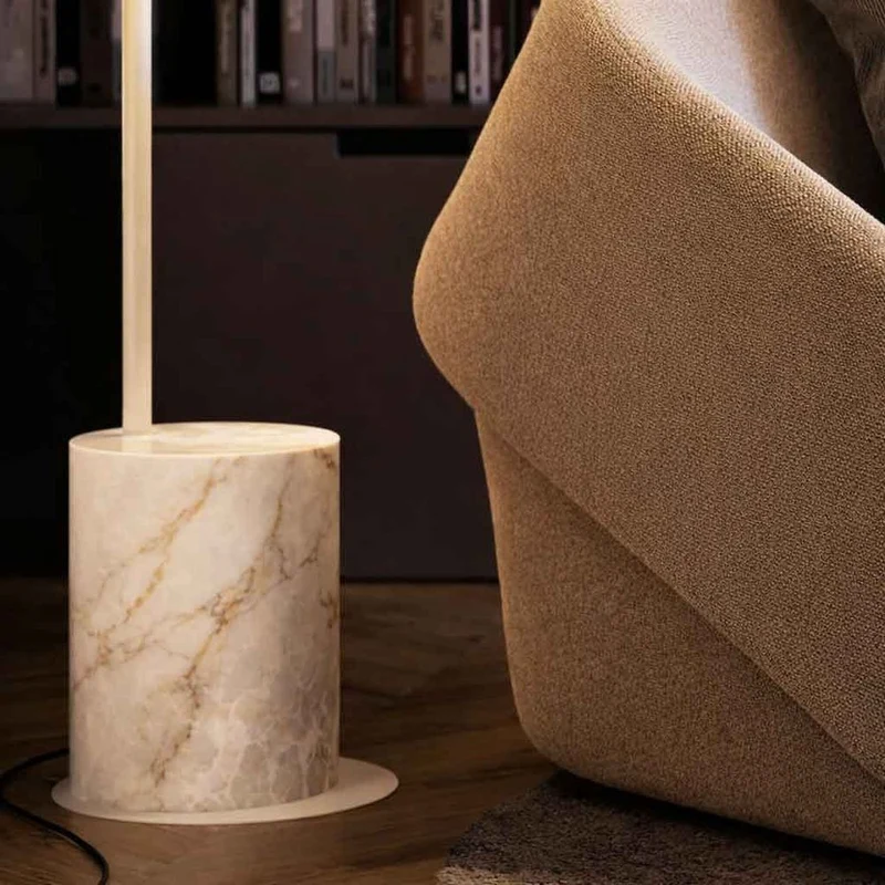 s.luce Ball Design-Bogenlampe mit Marmorfuß modern
