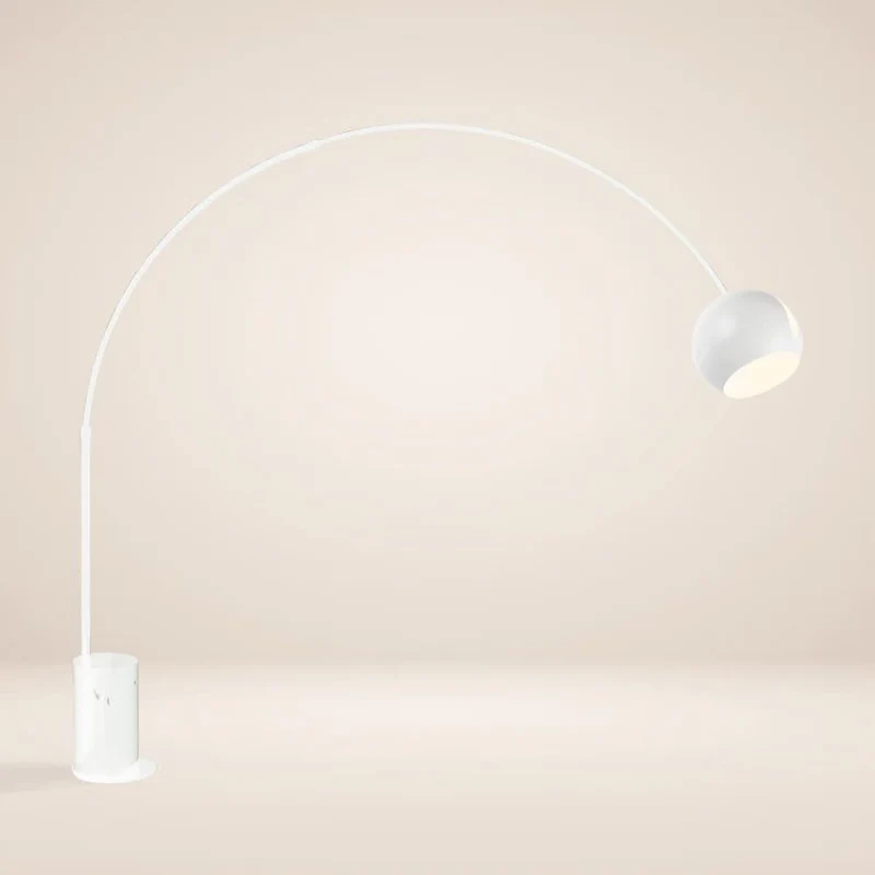 s.luce Ball Design-Bogenlampe mit Marmorfuß modern