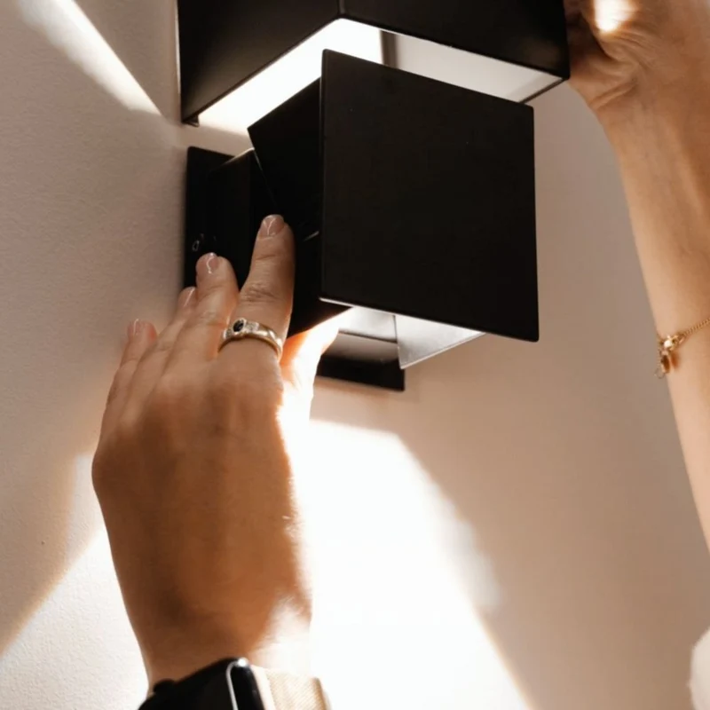 s.luce Ixa LED Wandlampe verstellbare Winkel Innen & Außen IP44
