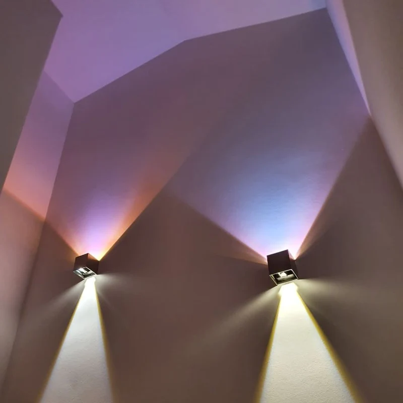 s.luce Ixa LED Wandlampe verstellbare Winkel Innen & Außen IP44