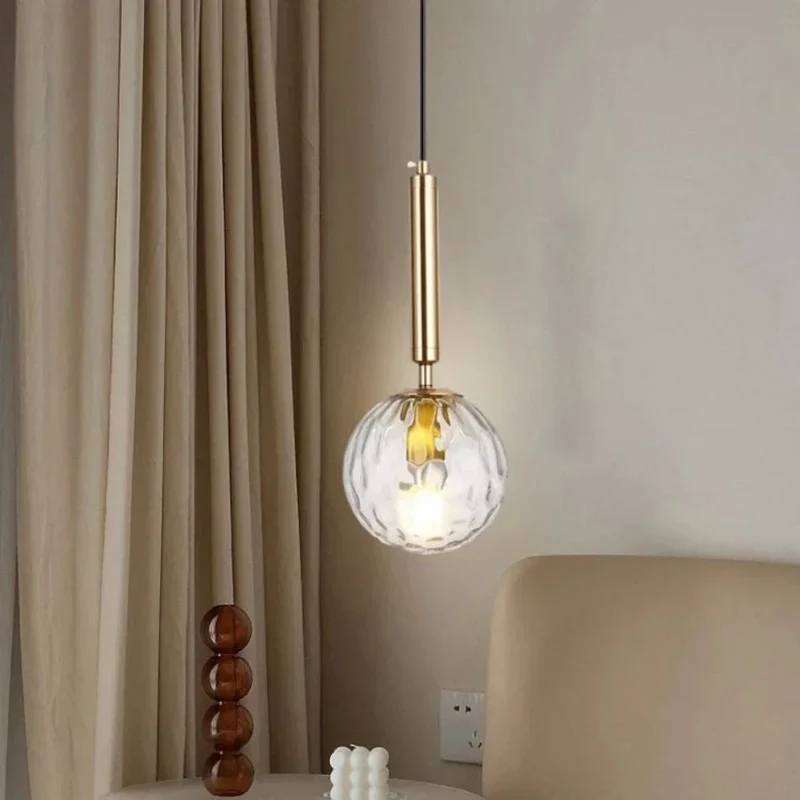Luminaire Suspension Doré en Verre – Combinez Deux Styles Scandinaves