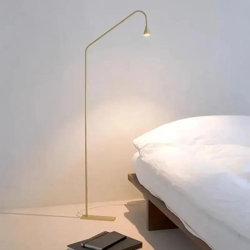 Lampadaire Noir Design Courbé – Idéal Chevet, Doré ou Noir au Choix