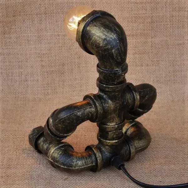 Lampe à Poser Industrielle En Fer Forgé